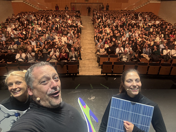 GALA Y OBRA DE TEATRO - MERCK